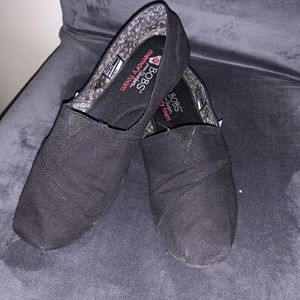 BOBS Plush- Peace & Love slip on shoes 🥿